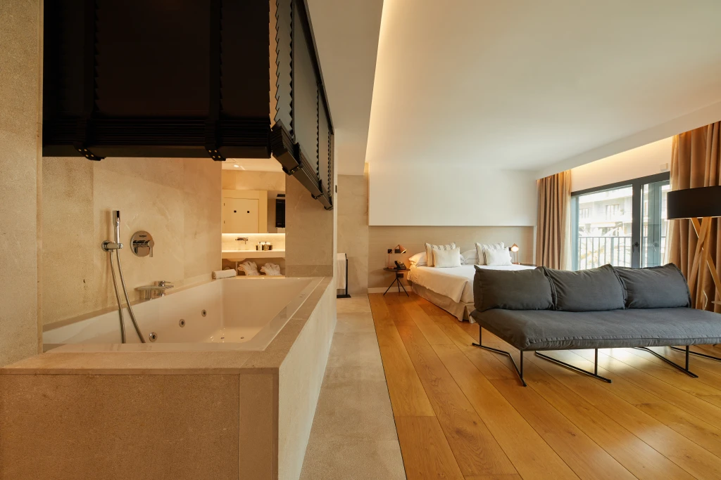 Nakar Hotel | Abitare